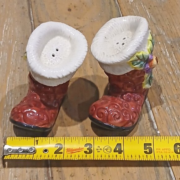 Fitz & Floyd Christmas Santa Boots Salt/Pepper Shakers Tableware Mint Orig Pkg - Picture 5 of 9